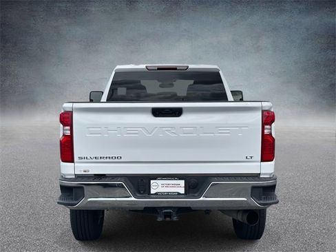 Used 2024 Chevrolet Silverado 3500 LT image 3