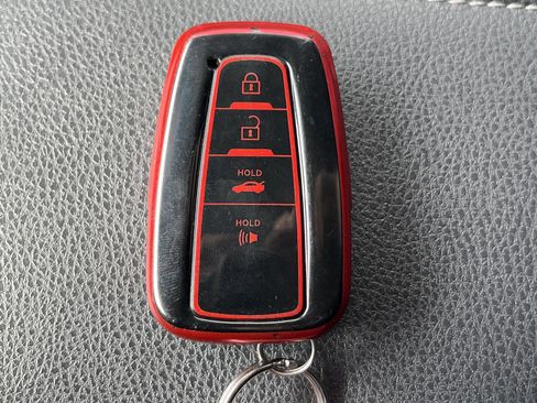 Used 2020 Toyota Camry XSE w/ Navigation Package image 22