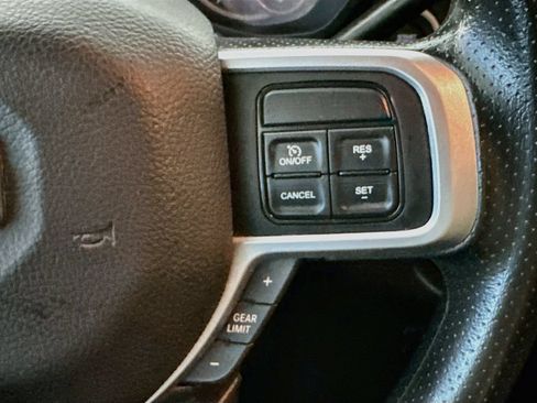 Used 2022 RAM 3500 Big Horn AWD/4WD image 25