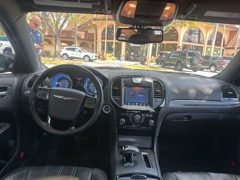 Used 2012 Chrysler 300 S w/ Luxury Group image 4