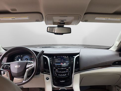 Used 2017 Cadillac Escalade 4WD image 23