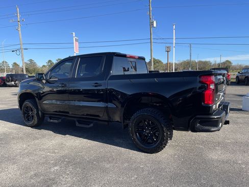 Used 2024 Chevrolet Silverado 1500 LT Trail Boss w/ Convenience Package II image 8