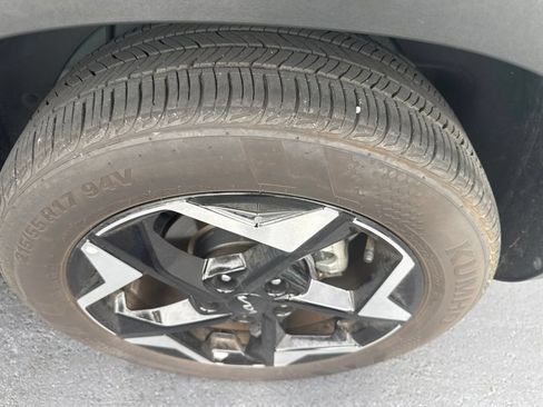 Used 2026 Kia Seltos EX FWD image 9