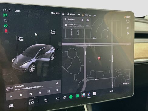 Used 2021 Tesla Model Y Long Range AWD/4WD image 22