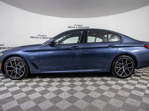 Used 2023 BMW 530e w/ M Sport Package RWD image 10