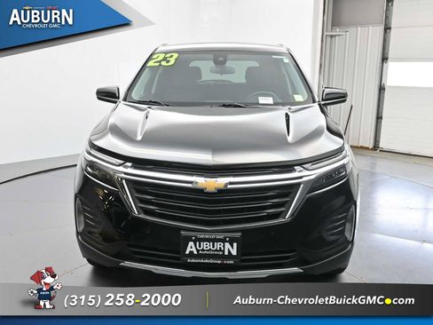 Used 2023 Chevrolet Equinox LT AWD/4WD image 3