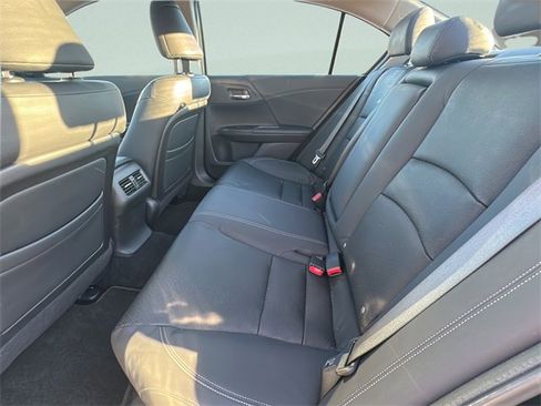 Used 2013 Honda Accord Touring image 16