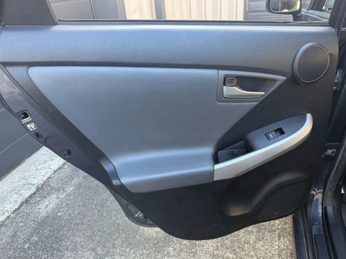 Used 2012 Toyota Prius Four image 18