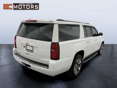 Used 2016 Chevrolet Suburban LTZ image 6