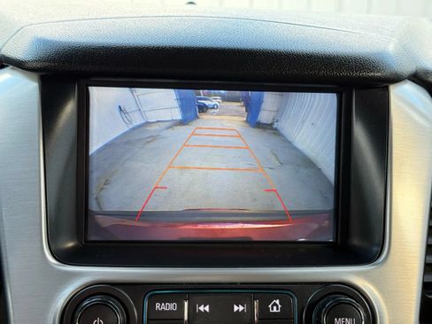 Used 2017 GMC Yukon SLT w/ Open Road Package AWD/4WD image 34