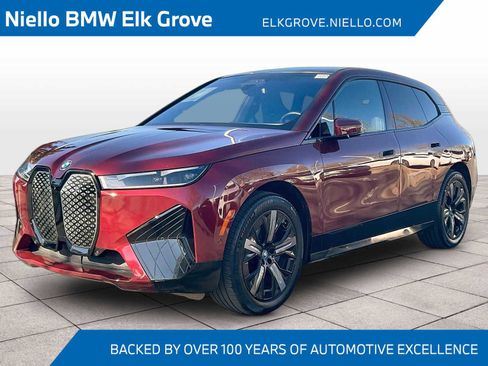 Used 2025 BMW iX xDrive50 image 1