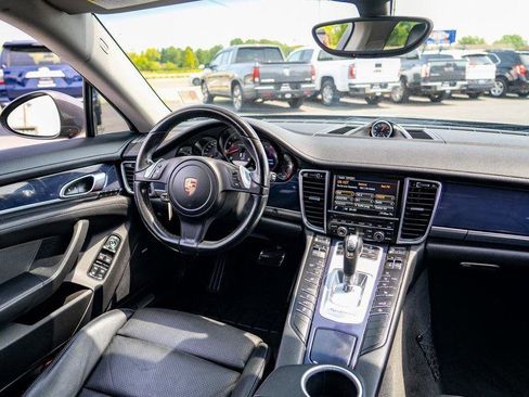 Used 2013 Porsche Panamera 4 w/ Premium Pkg image 25
