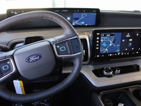 New 2025 Ford Expedition Max Active image 20