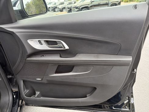 Used 2017 Chevrolet Equinox Premier w/ Enhanced Convenience Package image 14