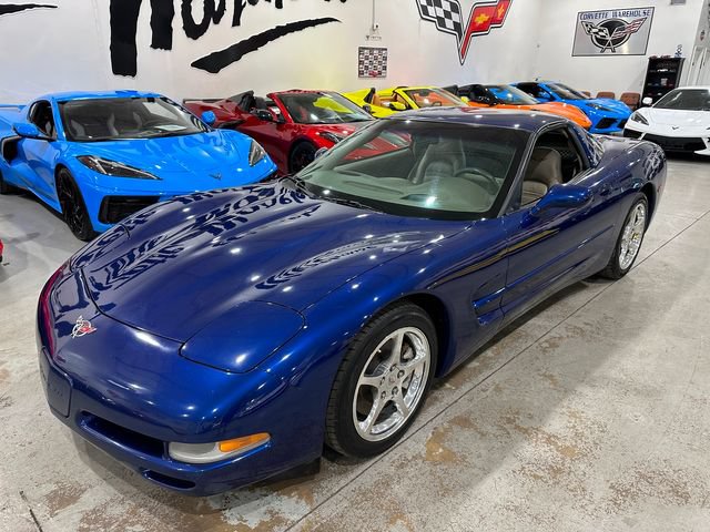 Used 2004 Chevrolet Corvette Coupe w/ Preferred Equipment Group RWD image 21