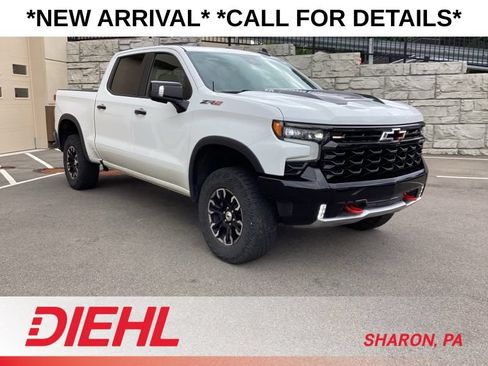 Used 2022 Chevrolet Silverado 1500 ZR2 w/ Technology Package AWD/4WD image 1