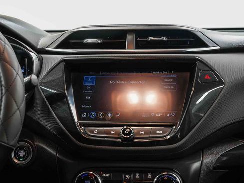 Used 2021 Chevrolet TrailBlazer LT w/ Convenience Package FWD image 14