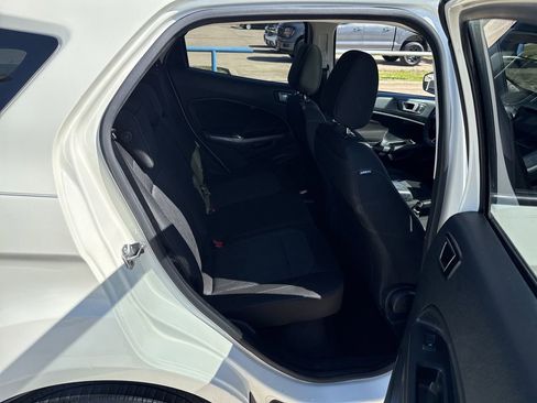 Used 2020 Ford EcoSport SE image 12