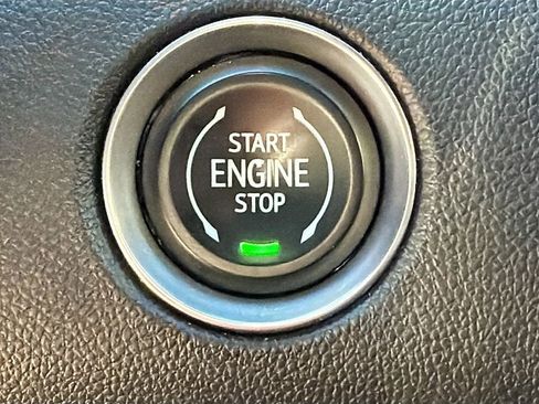 Used 2024 GMC Acadia Elevation image 37