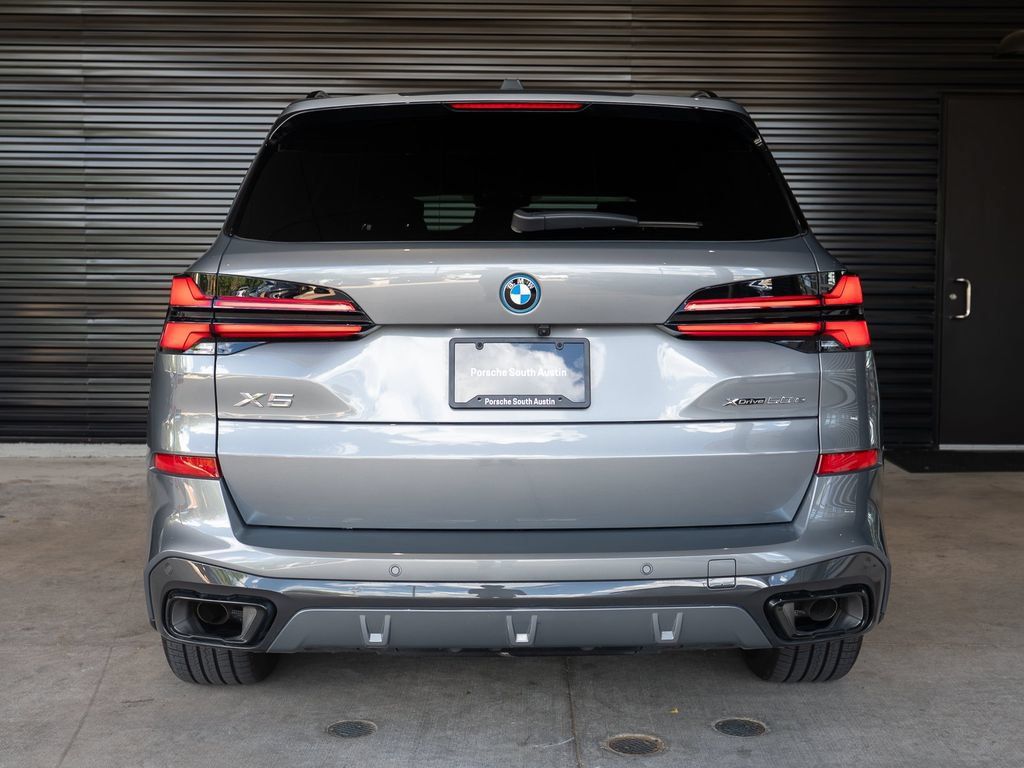 Used 2026 BMW X5 xDrive50e w/ M Sport Package AWD/4WD image 6