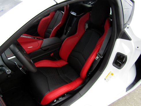 Used 2025 Chevrolet Corvette E-Ray w/ Stealth Interior Trim Package image 9