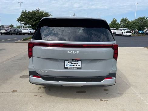 New 2027 Kia Carnival FWD image 6