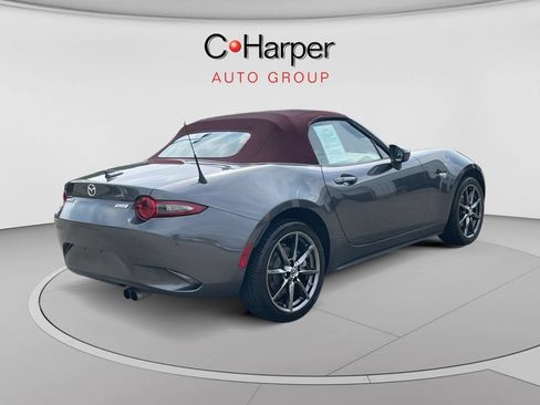 Used 2018 MAZDA MX-5 Miata Grand Touring RWD image 3