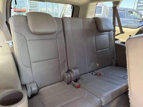 Used 2015 GMC Yukon XL SLT w/ Open Road Package AWD/4WD image 28