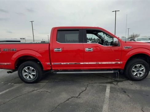 Used 2016 Ford F150 XLT image 9