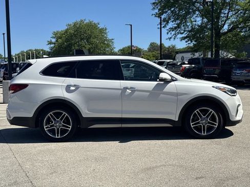 Used 2017 Hyundai Santa Fe Limited AWD/4WD image 4