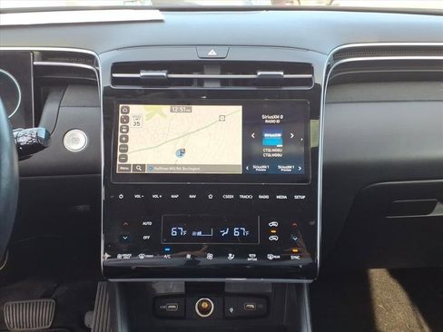 Certified 2022 Hyundai Tucson Limited image 11