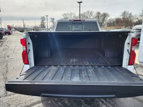 Used 2022 Chevrolet Silverado 1500 RST w/ LPO, Blackout Package image 6
