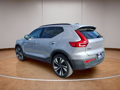 Certified 2026 Volvo XC40 B5 Ultra w/ Protection Package Premier AWD/4WD image 4