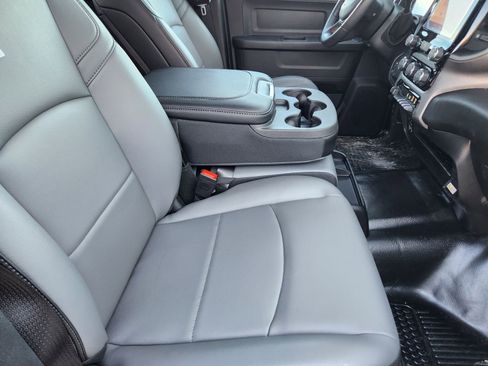 New 2026 RAM 2500 Tradesman w/ Chrome Appearance Group image 13