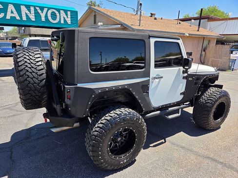 Used 2008 Jeep Wrangler Rubicon w/ PWR Convenience Group AWD/4WD image 4