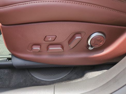 New 2025 Genesis GV80 3.5T Prestige image 19