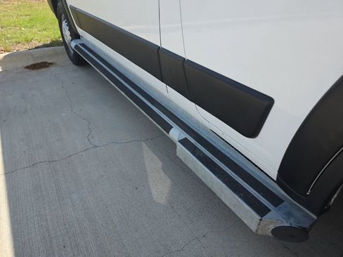 Used 2025 RAM ProMaster 2500 w/ U-Haul Equipment Group image 8
