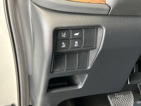 Used 2022 Honda CR-V Touring image 37