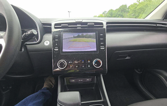 Used 2022 Hyundai Tucson SEL w/ Cargo Package AWD/4WD image 9