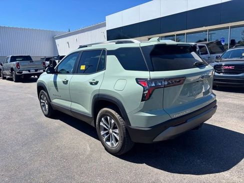 Used 2025 Chevrolet Equinox LT w/ Convenience Package II AWD/4WD image 7