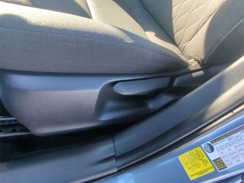 Used 2024 Toyota Corolla LE w/ LE Convenience Package image 18