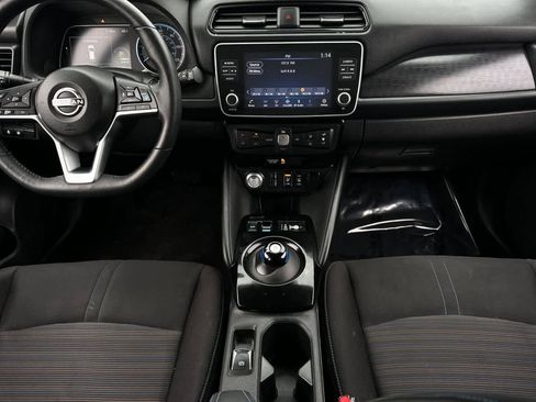 Certified 2024 Nissan Leaf SV Plus image 4