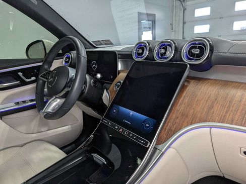 Certified 2023 Mercedes-Benz GLC 300 4MATIC image 39