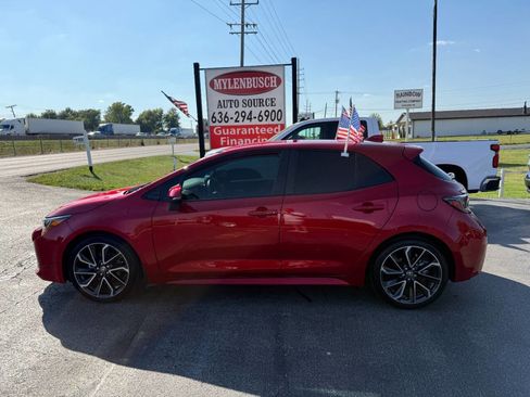 Used 2022 Toyota Corolla XSE image 2