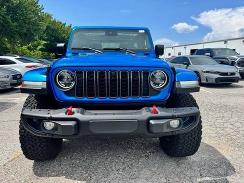 Used 2024 Jeep Wrangler Unlimited Rubicon AWD/4WD image 8