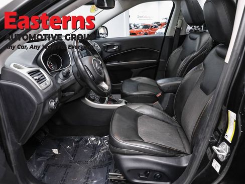 Used 2018 Jeep Compass Latitude w/ Popular Equipment Group AWD/4WD image 14