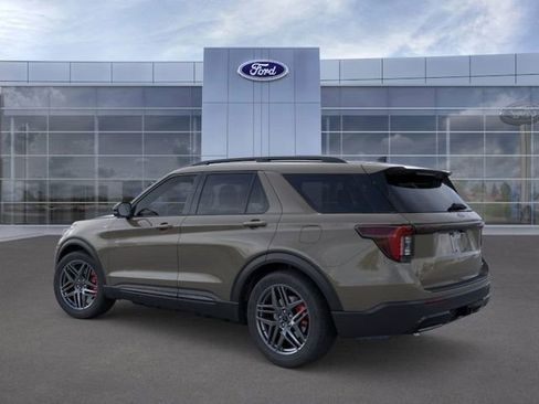New 2026 Ford Explorer ST-Line w/ ST-Line Street Pack image 4