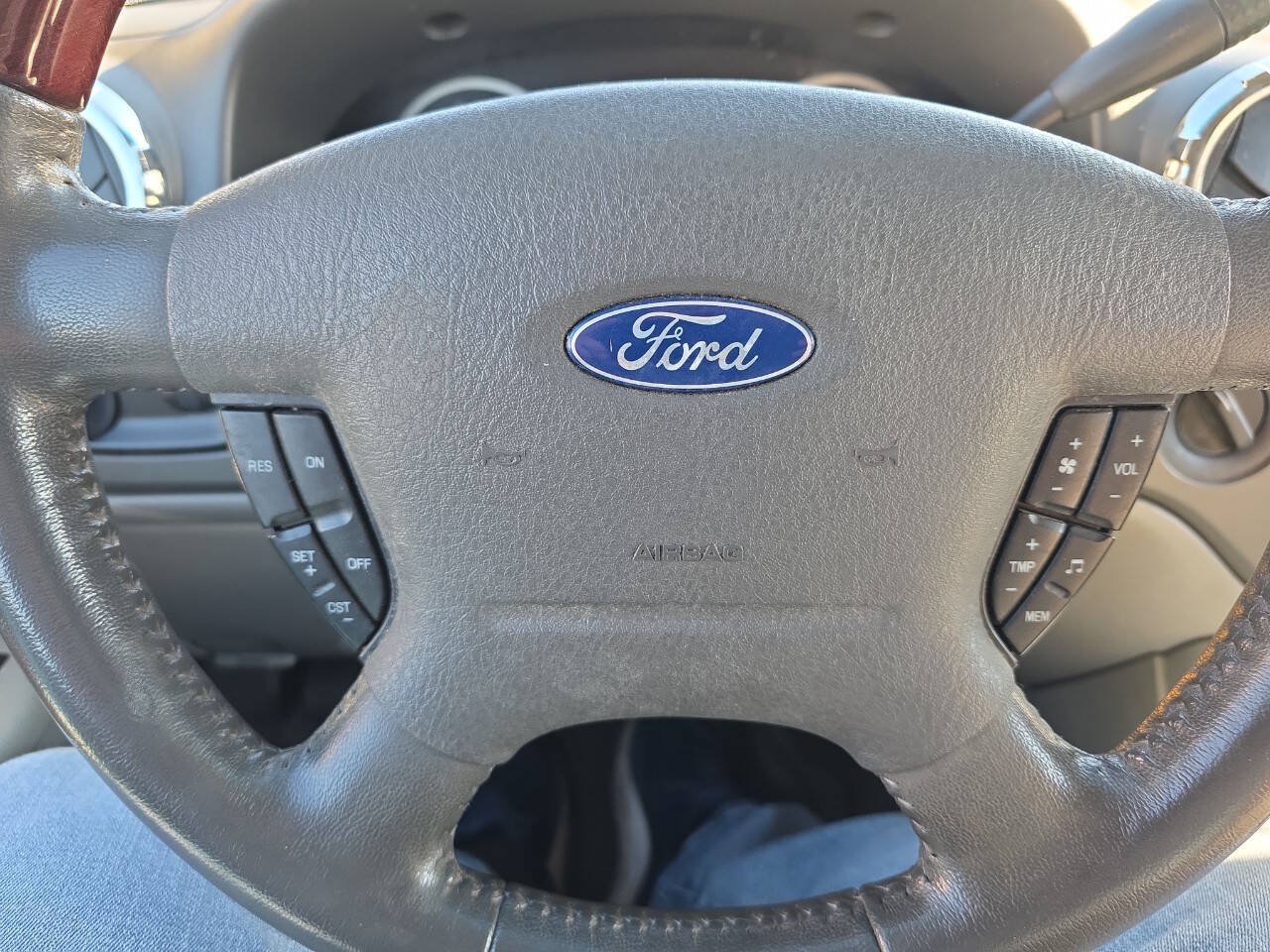 Used 2006 Ford Expedition Limited AWD/4WD image 19