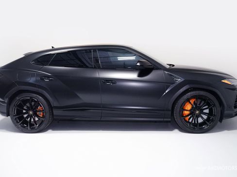 Used 2022 Lamborghini Urus image 4