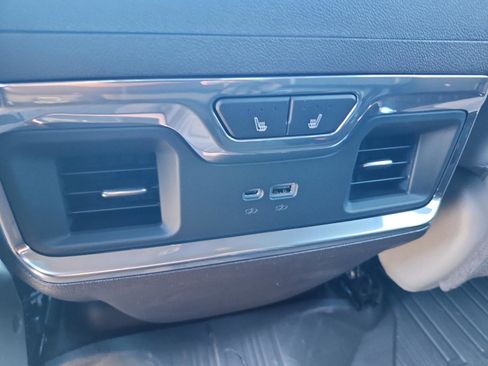 New 2026 GMC Sierra 1500 SLT w/ SLT Premium Plus Package image 12